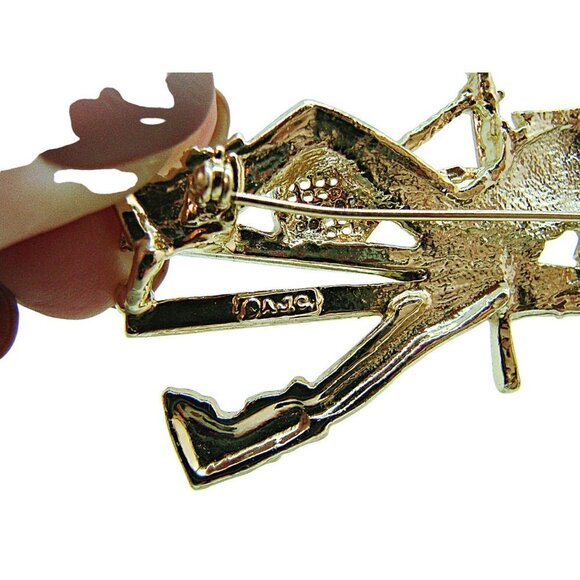 Vintage AJC Womens Golden Girl Tennis Soccer Golf Ski Hockey Brooch Pin 1.5X2.5" - Picture 6 of 10